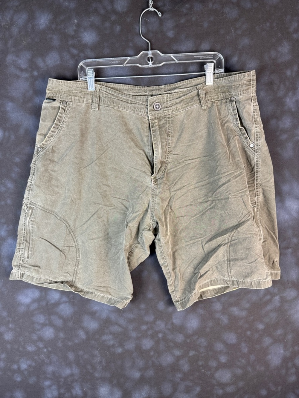 Kuhl Vintage Patinasye Men's 40” Casual Olive Green Cargo Shorts